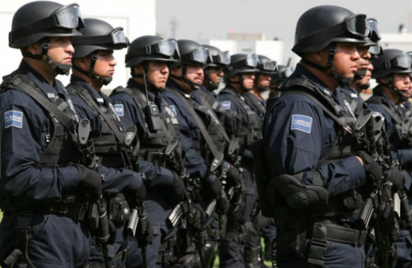 elementos federales se adentran por calles, veredas y bosques. FOTO: ESPECIAL