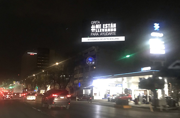 La jefa de Gobierno afirmó ayer que la campaña publicitaria es parte de sus detractores. FOTO: @Lic_Robledo