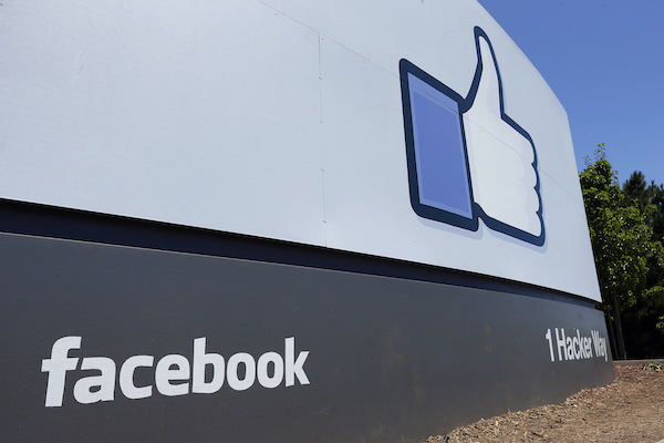 Facebook tiene vacantes