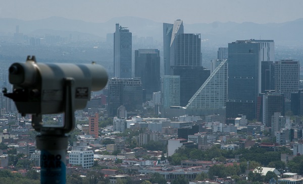 El organismo pidió limitar esfuerzos prolongados al aire libre a niños, adultos mayores, y a personas que realizan instensa actividad física. Foto: Especial