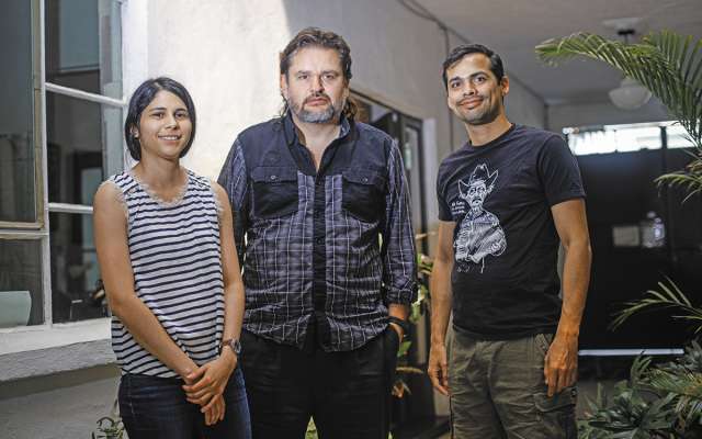 Osorno (centro) comandó al equipo de investigadores, en el que participaron Salma Abo Harp y Meño Larios.FOTO: NAYELI CRUZ