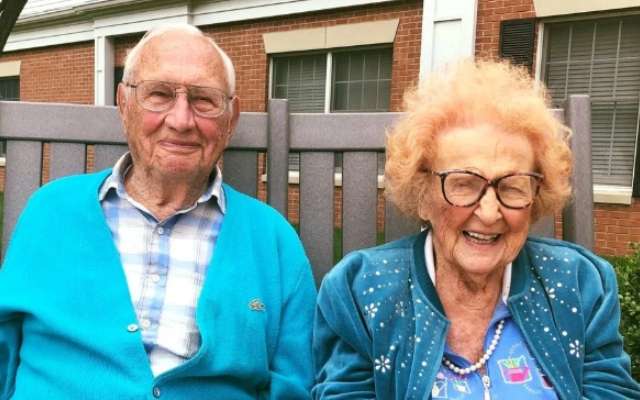 Ambos suman más de 200 años de edad y demostraron que nunca es tarde y, que para el amor, no hay edad. Foto Especial