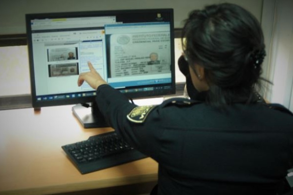 Se recomienda que si se ha sido víctima de algún delito en la navegación de Internet se comunique al 52425100 ext. 5086