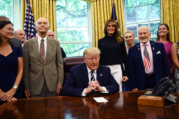 Trump Astronautas Apollo 11