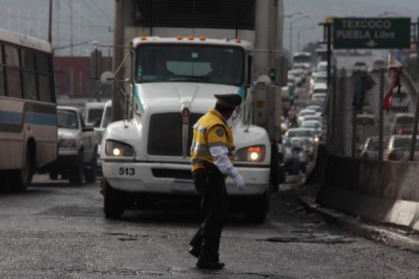 EU incluyó una cláusula en el T-MEC que impide el ingreso de camiones mexicanos. Foto: Cuartoscuro