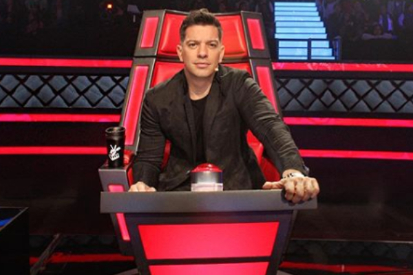 Yahir llega al zócalo capitalino en los viernes de karaoke