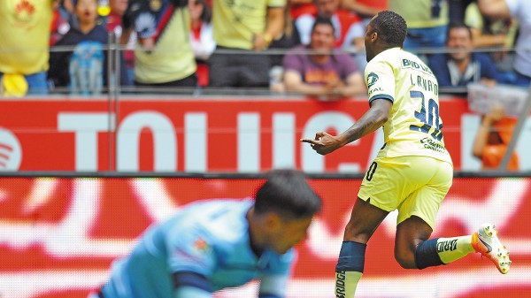 CONTUNDENTE. Renato Ibarra fue el héroe de los azulcremas al anotar en un contragolpe. Foto: Mexsport