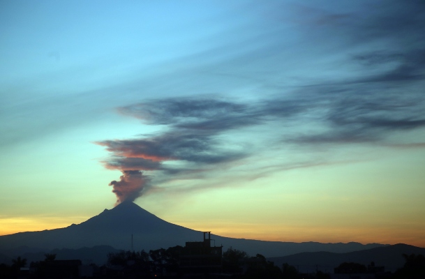 Popocatpetl_explosion