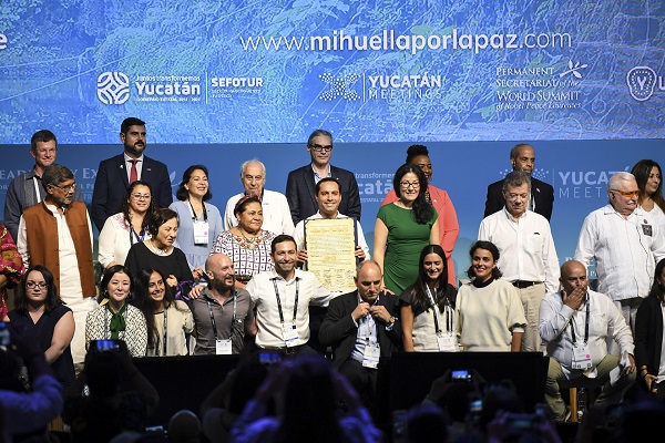 El gobernador declaró que Yucatán está para grandes cosas. Foto: Leslie Pérez.