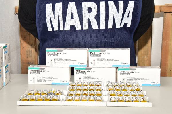 METOTREXATO. Con ayuda de la Marina, se logró el traslado de medicamento. Foto: CUARTOSCURO